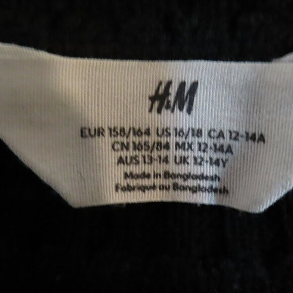 Like New H&M Hole Knit Cropped Sweater Size 16/18 Kids - Picture 5 of 5